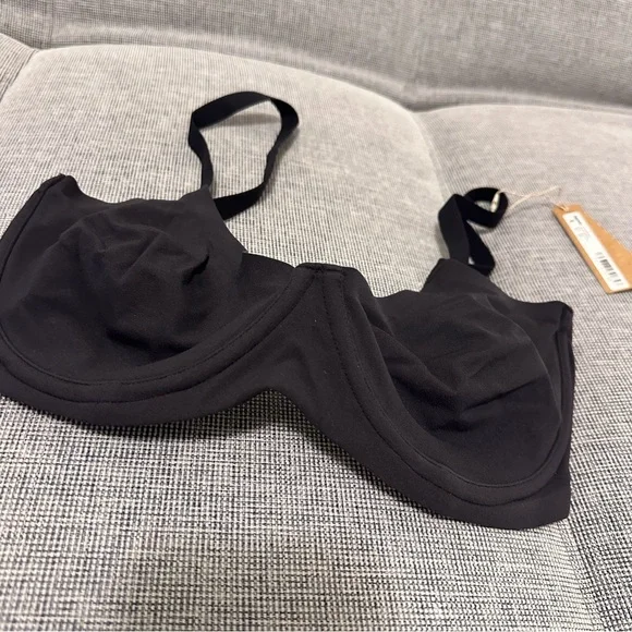 NWT SKIMS 32DDD Onyx/Black Fits Everybody Unlined Demi Bra - Picture 3 of 8